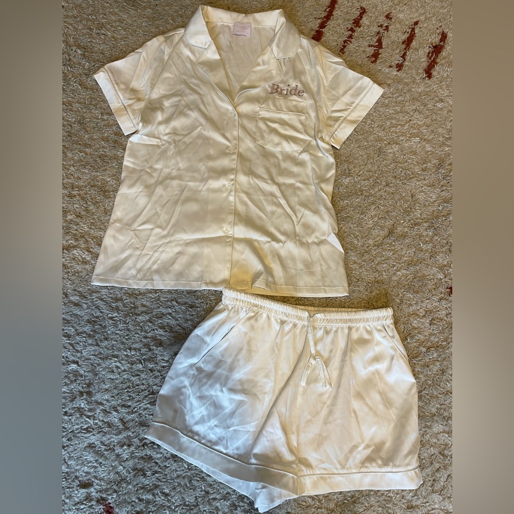 Le Rose Stories- Bridal White Pajama Set Intimates & Sleepwear